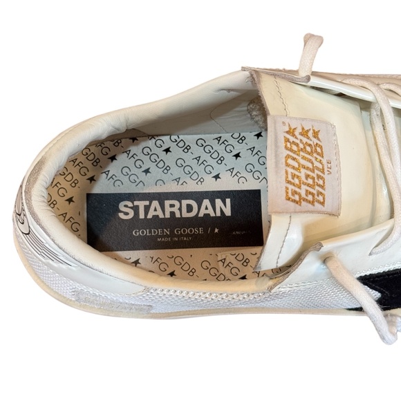 Mens, Golden Goose Stardan with Black Star. Color: White, Size: 11 - Picture 6 of 8